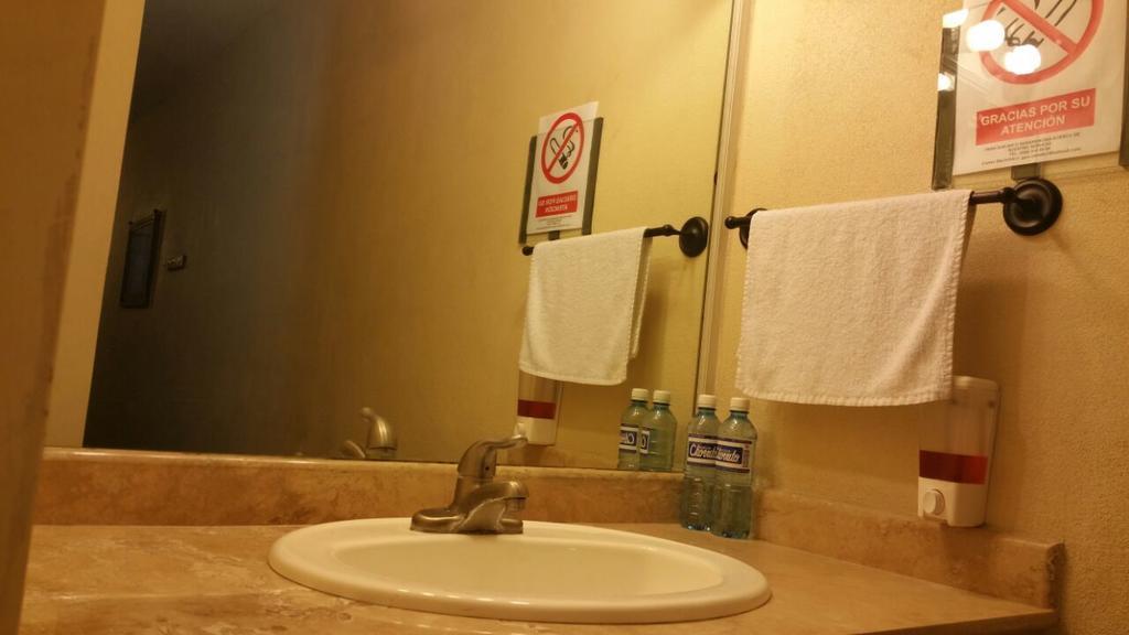 Hotel Estrella Matamoros  Eksteriør billede